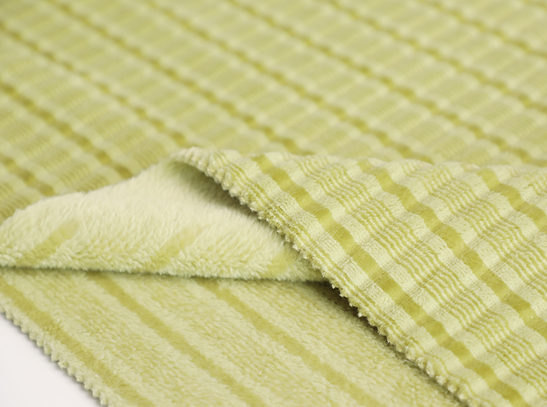 Cationic Sheared Flannel Fleece Fabric 280gsm 150D For Pajama Toy Blankets