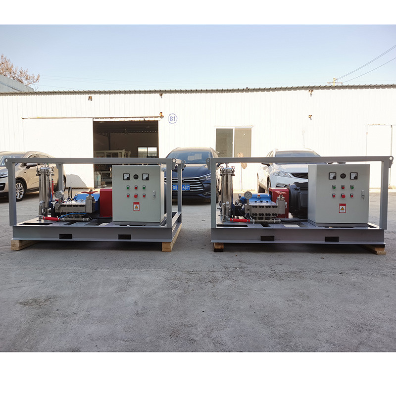 Ultra High Pressure Water Jet Cleaning Equipment Drain Cruise Ship 1500bar 20L/Min