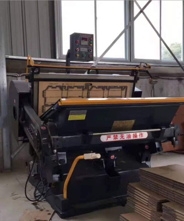 Cardboard Manual Platen Die Punching Machine Ml 1300 Die Cutting Machine Heavy Duty