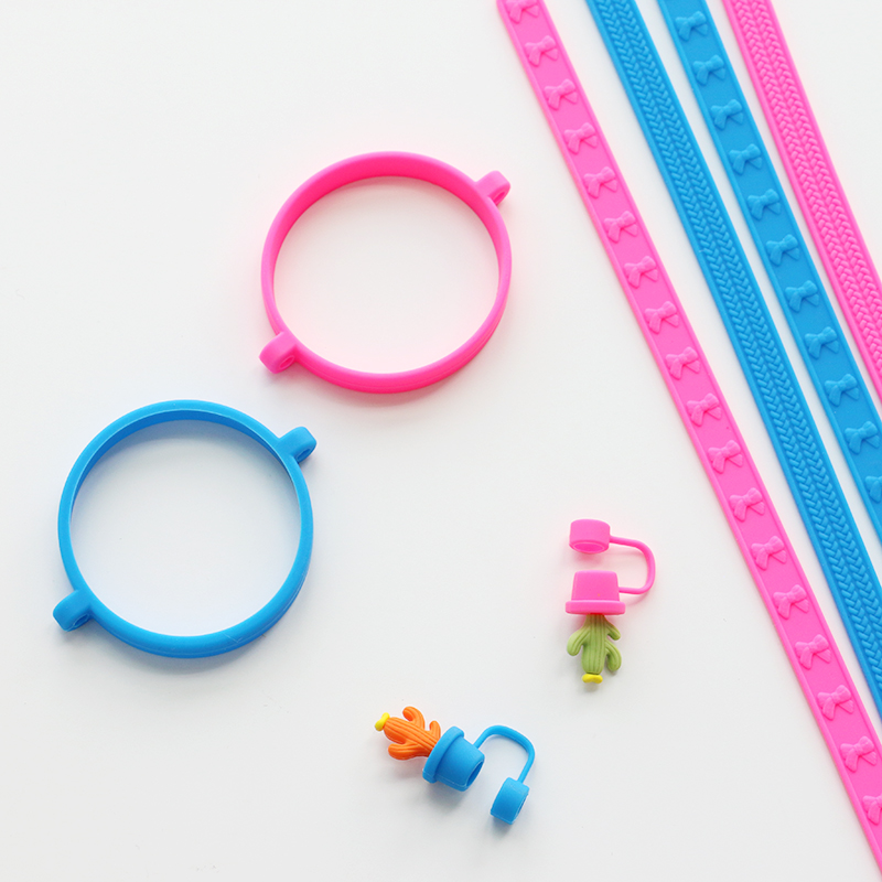 Custom Silicone Bottle Accessories for Bottle Mug Tumblers Gift of 4 Silicone Straw Toppers and Silicone Strap