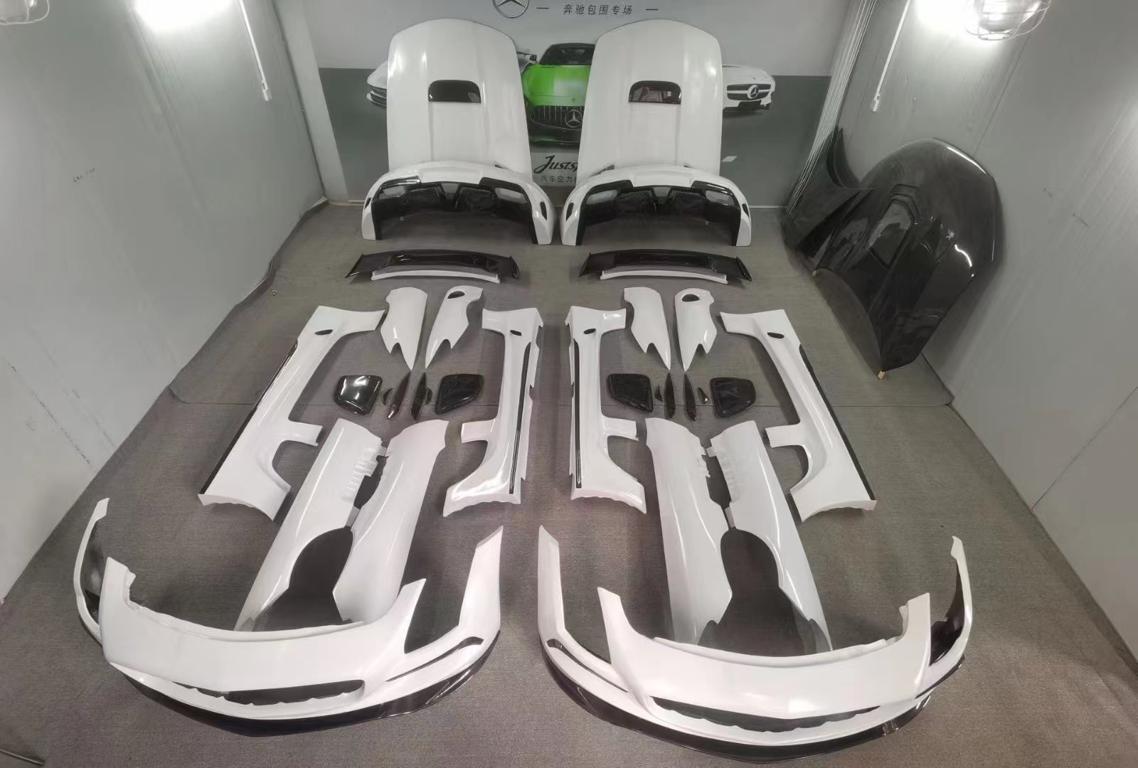 For Nissan GTR R35 Carbon Fiber Body Kit GTR Upgraded Top Style Carbon Fiber Front and Rear Bumper Side Skirt Spoilers