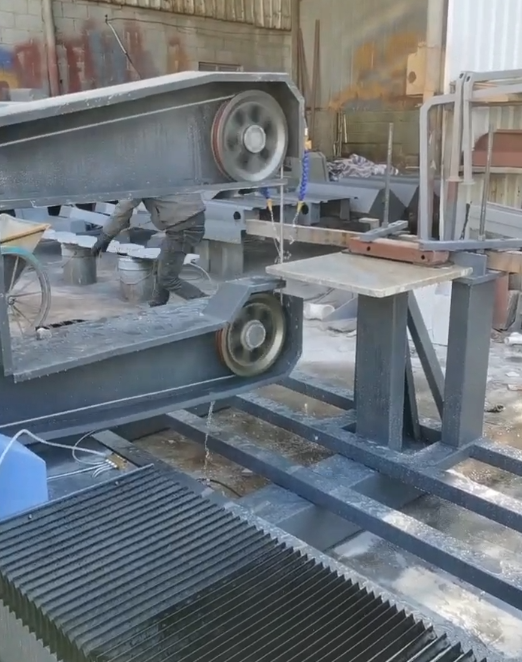 Granite Monument Tombstone CNC Wire Saw Cutting Machine For Russia Market