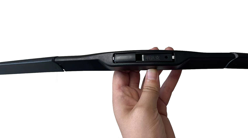 Anti-Aging Tested Multifunctional Frameless Rain Car Wiper Blade for All Vehicles