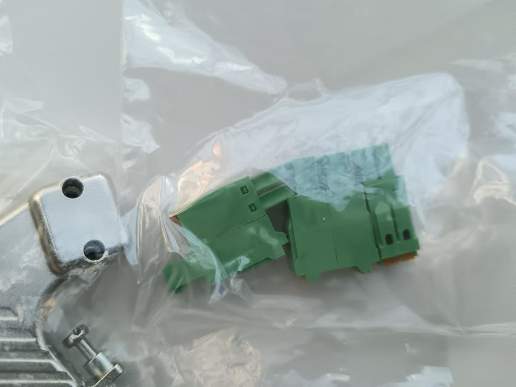 Panel Mount / Cable Mount Servo Cable Connectors AWG 3-12 Diameter