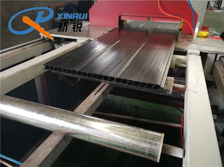 1m Width Plastcic PP Hollow Fence Profile Extrusion Making Machine