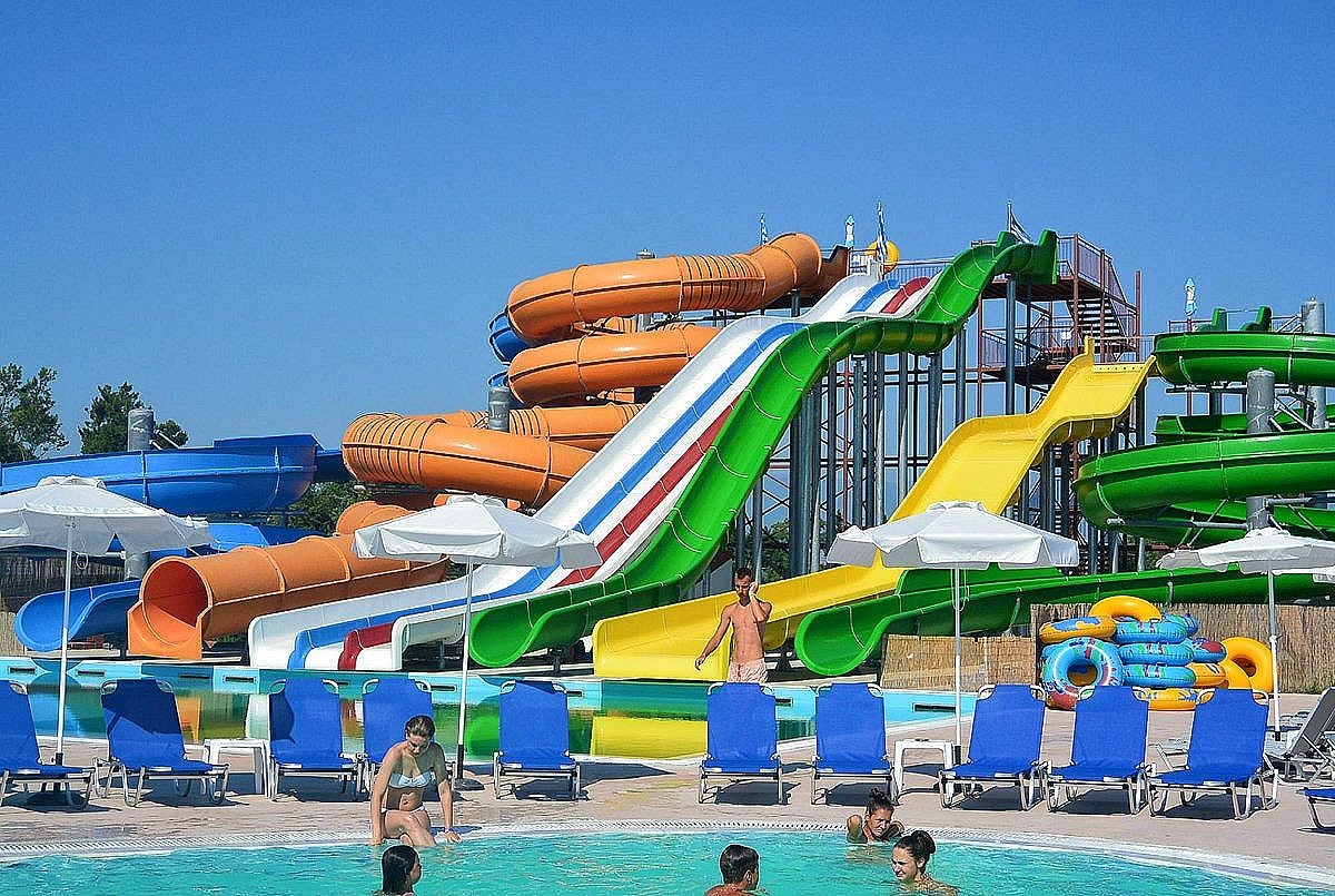 Aqua Park Custom Swimming Pool Fiberglass Water Slide For Children