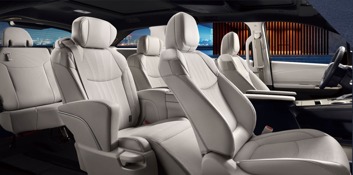 2024 FAW Toyota GRANVIA Hybrid Electric MPV With 1000km Range
