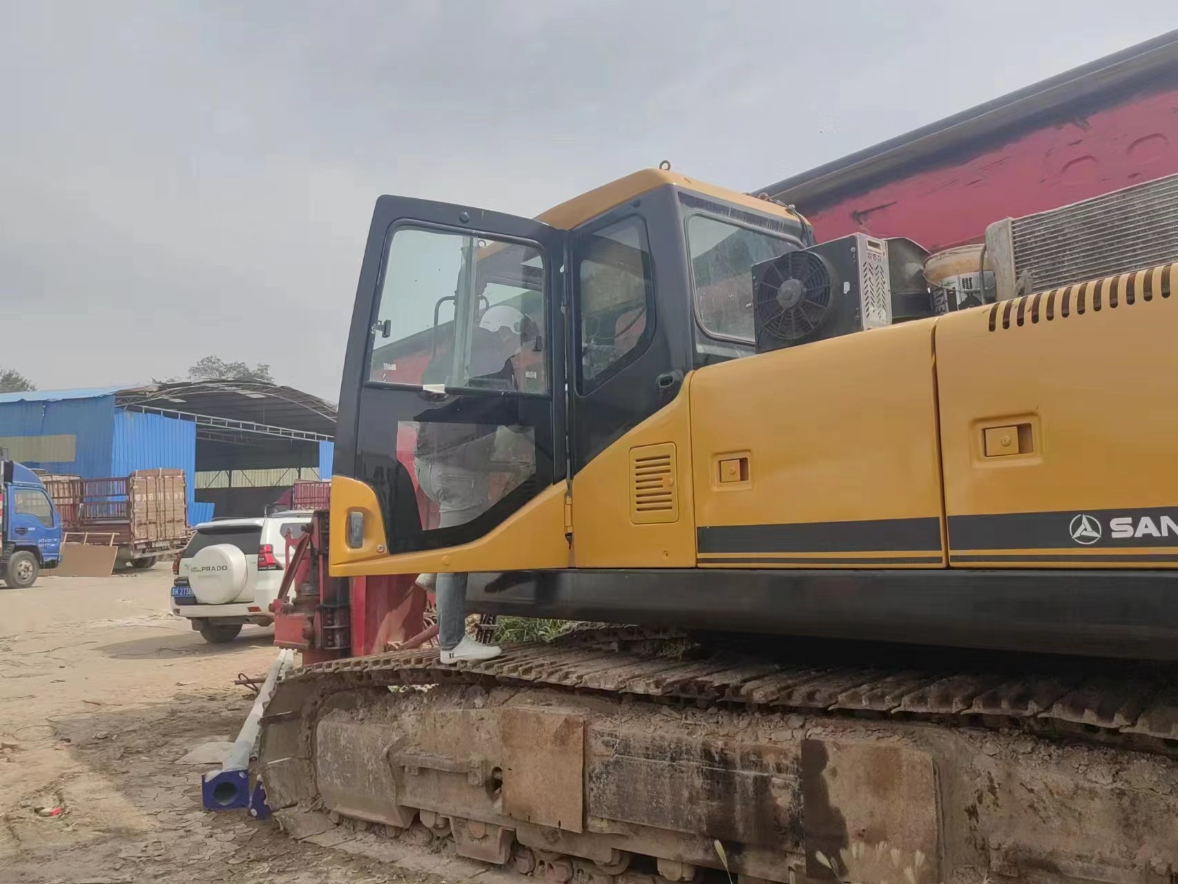 SANY SR220 20 Meters Boom Length 200HP mitsubish Engine Crawler Type Water Well Drilling Rig For Construction And Mining
