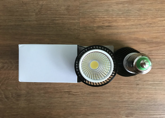 Black IP20 AC 110V 5W LED Spot E27 45 Degree Beam Angle / LED Spotlight Bulbs