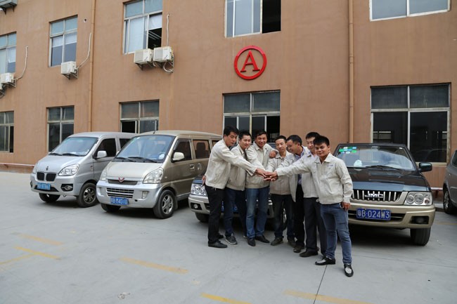 PP Micro Plastic Vertical Injection Moulding Machine 30T With 20mm Screw Diameter