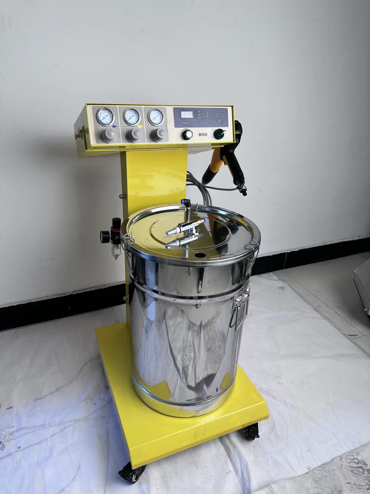Powder Coating Spraying Equipment With Electrostatic Powder Coating Gun