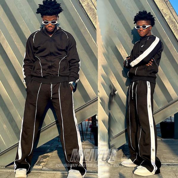 Embroidery Logo Mens Reflective Tracksuit Mens Nylon Jogging Suits Zip Up OEM