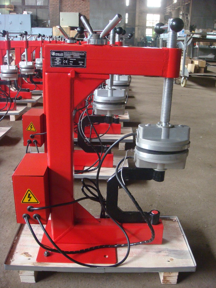 AA4C tyre vulcanizing machine AA-TR18