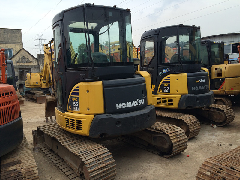 Komatsu mini crawler excavator PC55 for sale, Cheap used original Japan PC55 excavators in Shanghai