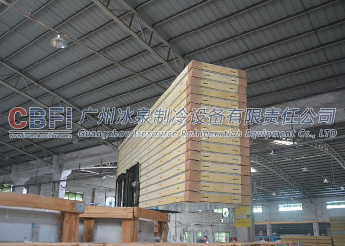 -18 ~ -25℃ Polyurethane Pnel Freezer Cold Room for Fish and Meat Storage