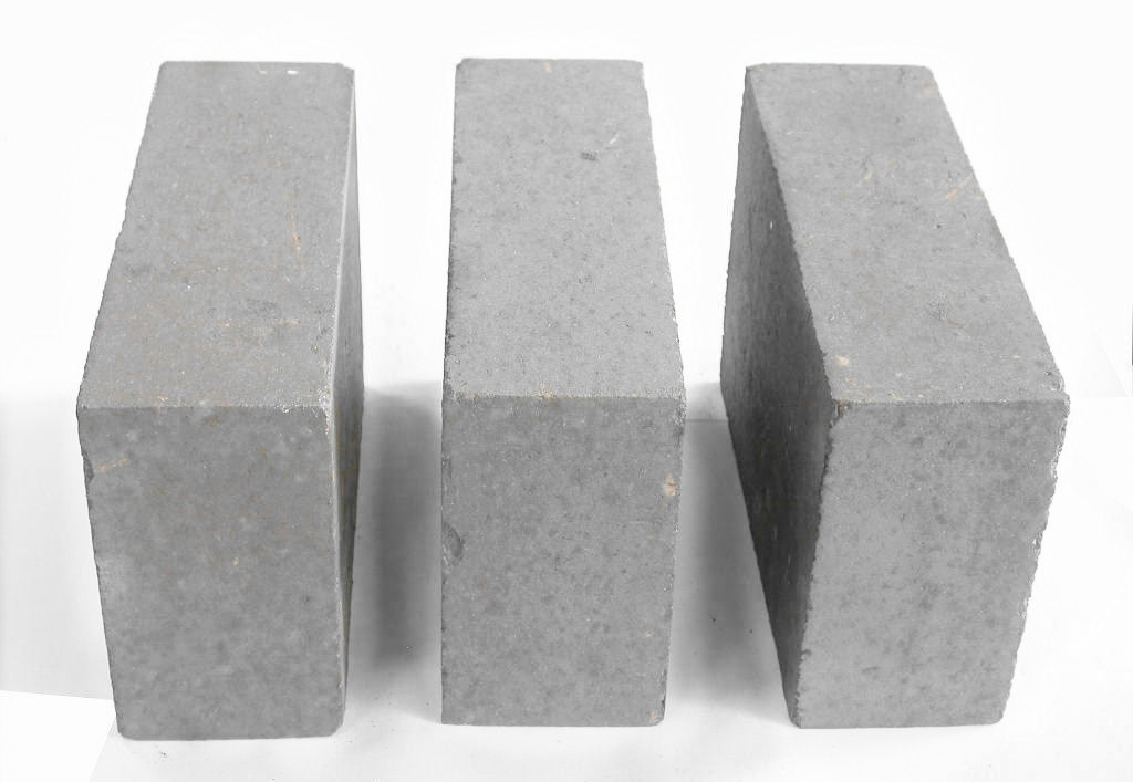 Anti - Penetration Magnesia Carbon Bricks Corrosion Resistance For Refining Ladle Lining