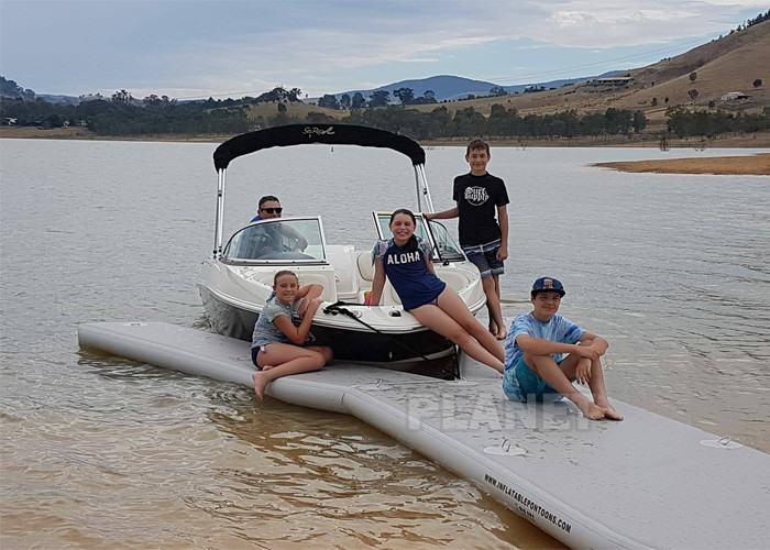 20cm DWF Floating Inflatable Boat Dock For Parking