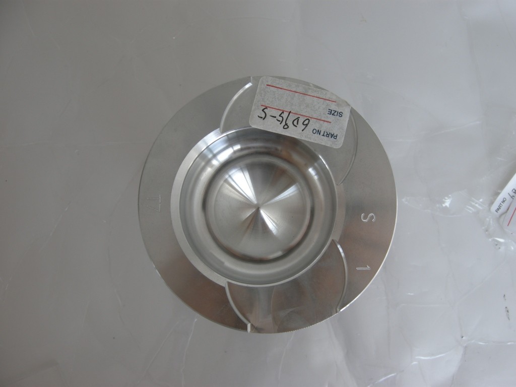 6D95 6d95-5 6D102 6D125 Engine Pistion
