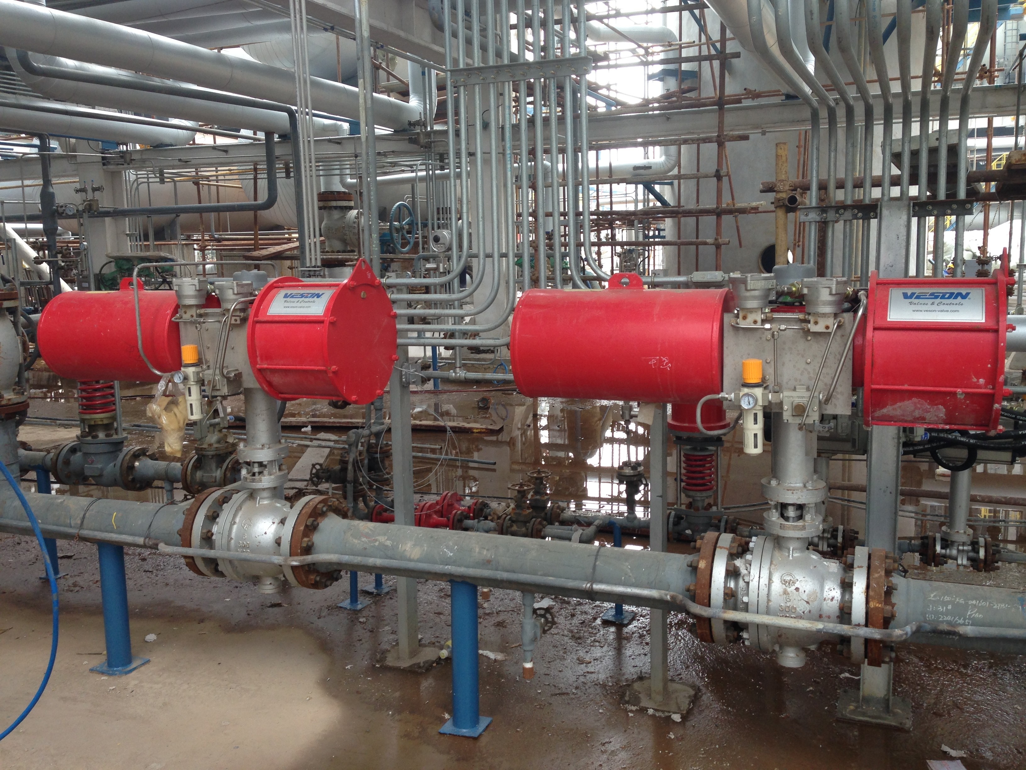 Pneumatic actuator of pipeline valves Metal Seated Ball Valves Spring Return Pneumatic Actuator VSF Series