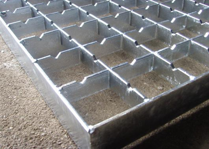Skid Resistant Press Lock Steel Grating / Industrial Metal Floor Grates