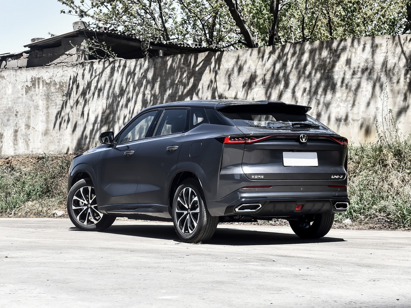 2024 Changan UNI-Z Plug In Hybrid Electric Car with 1200km range