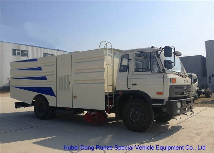 Mechanical Truck Mounted Road Sweeper Cleaning Equipment High Efficiency