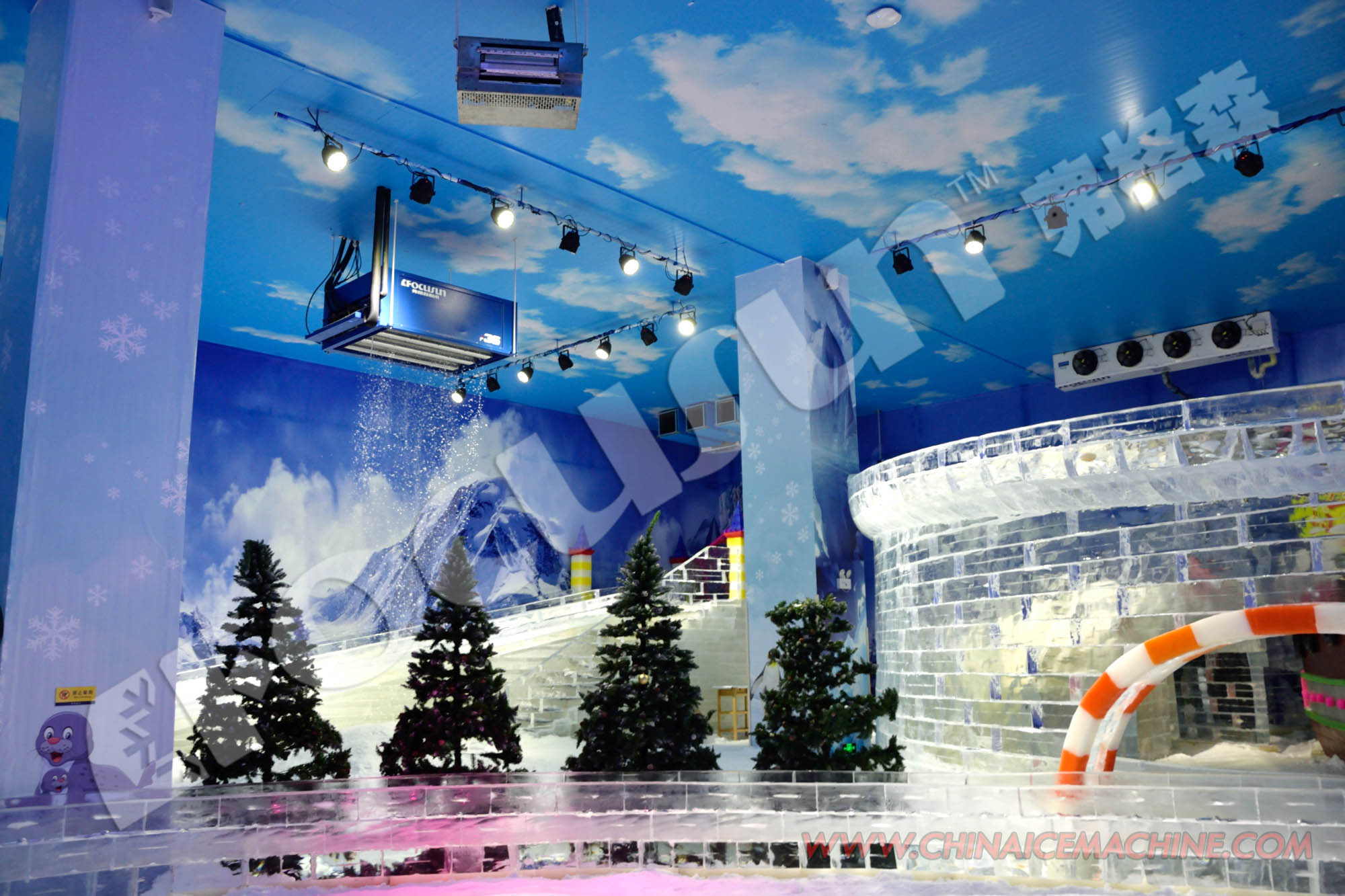 Simens PLC Controlled Snow Park Indoor and Outdoor Snow Falling Machine for Scenery