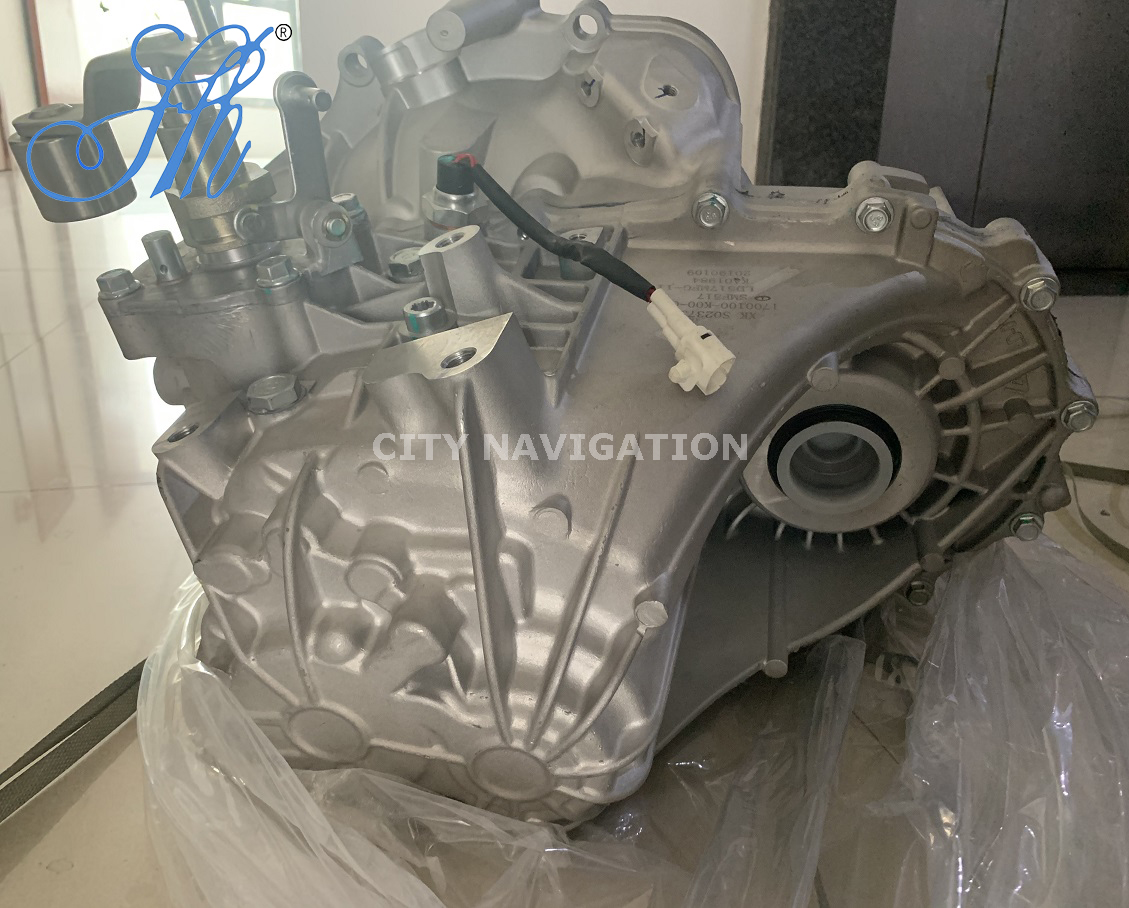 FENGGUANG 580 SUV 1.8L MT Transmission Gearbox Assembly for Closed Off-Road Vehicles