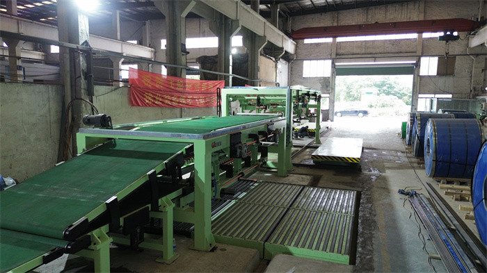 Rotary Shear Fly Cut To Length Line With Edge Trimming Stainless Steel 0.3 - 3 X 1650