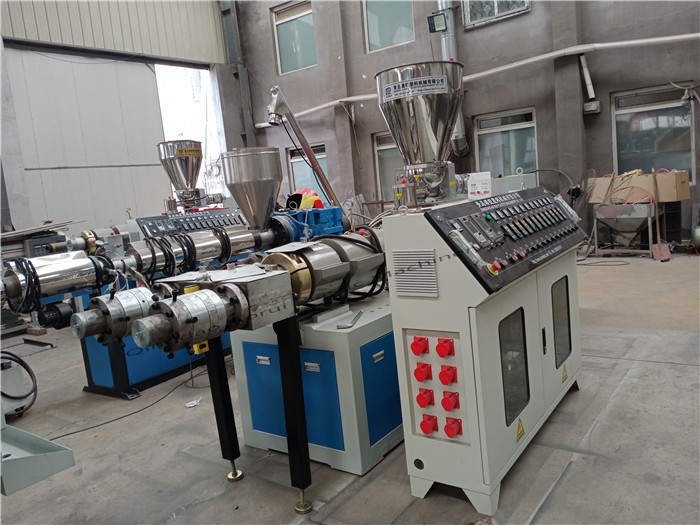 High Output PVC Plastic Pipe Extrusion Line 120 Kg/H Double Pipe Production Line