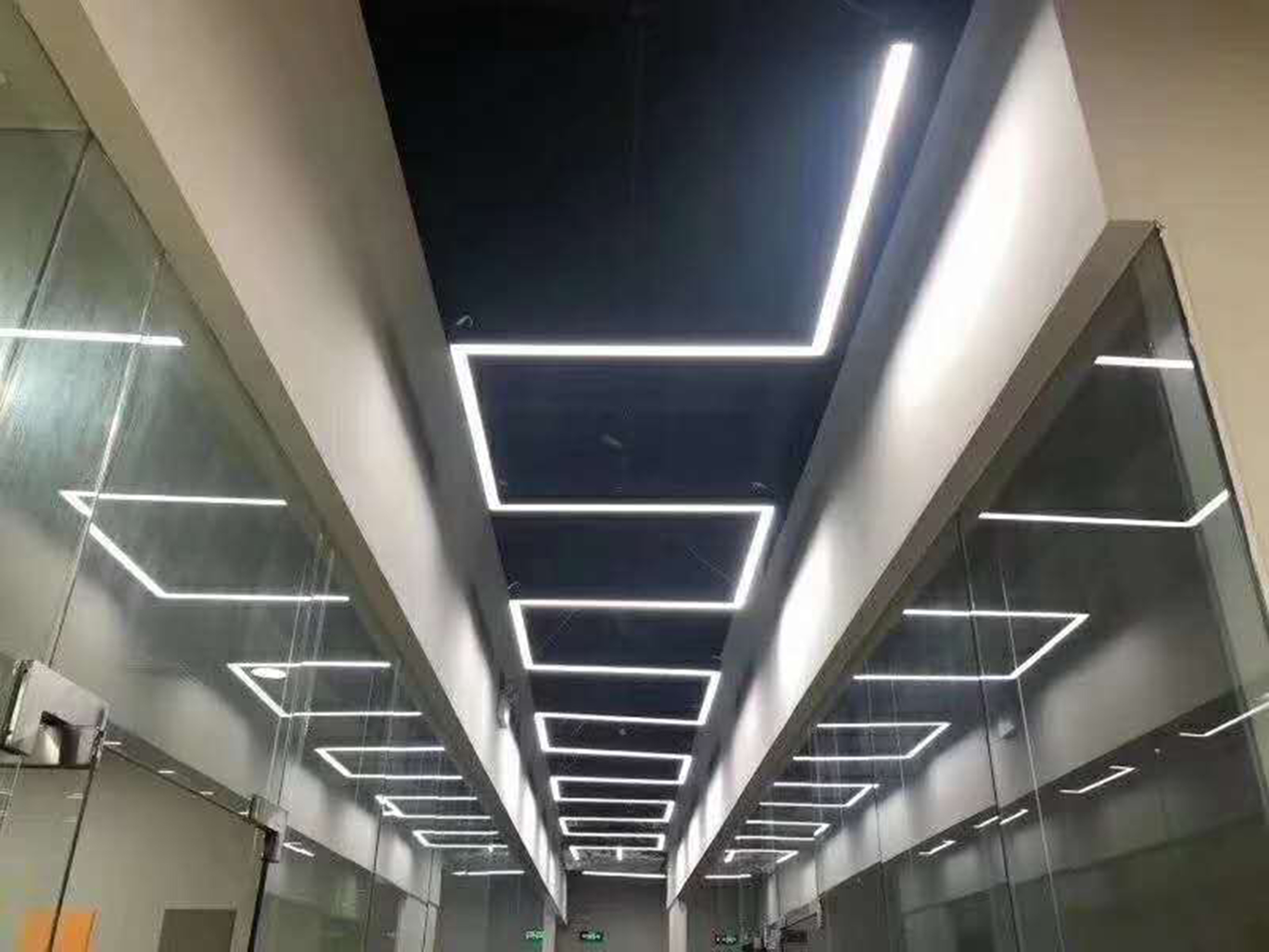 2400mm Luminaire Led Light Fixtures 8 Feet Linear Suspension Light