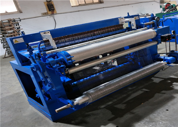 Welded Wire Mesh Roll Welding Machine Widely Use As Wall Insulation Material