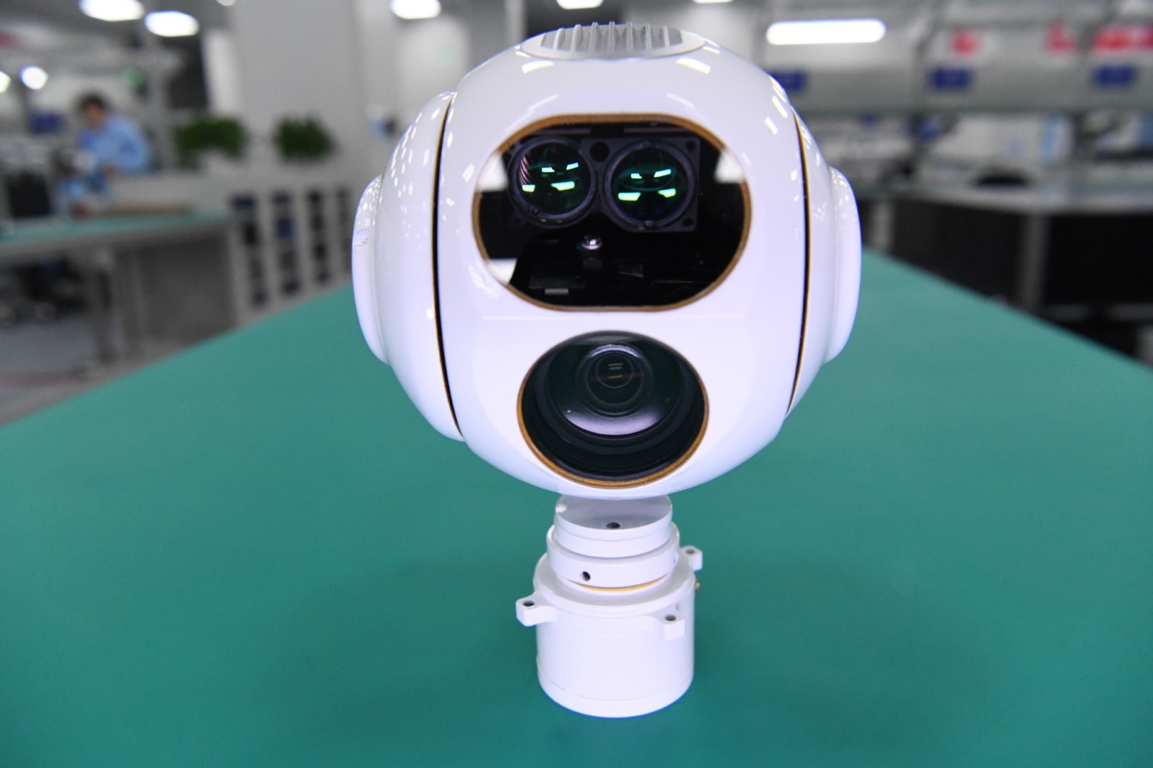 Three Axis Gyro Stabilized Gimbal Airborne Electro Optical Pod EO Sensor