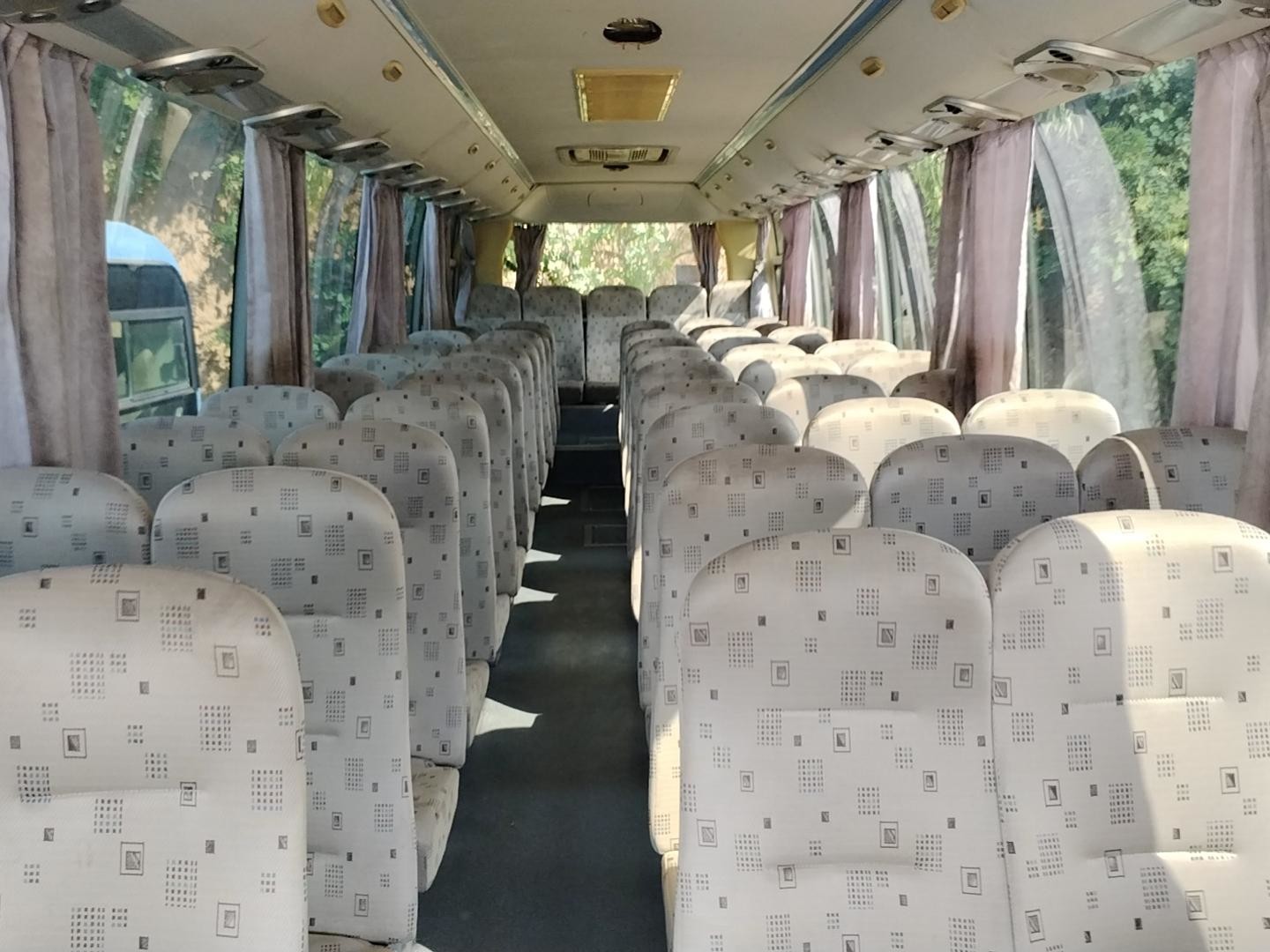 Buses And Coaches Used 59 Seats Yutong Bus 3*2 Seats Layout Air Condition Use In Africa