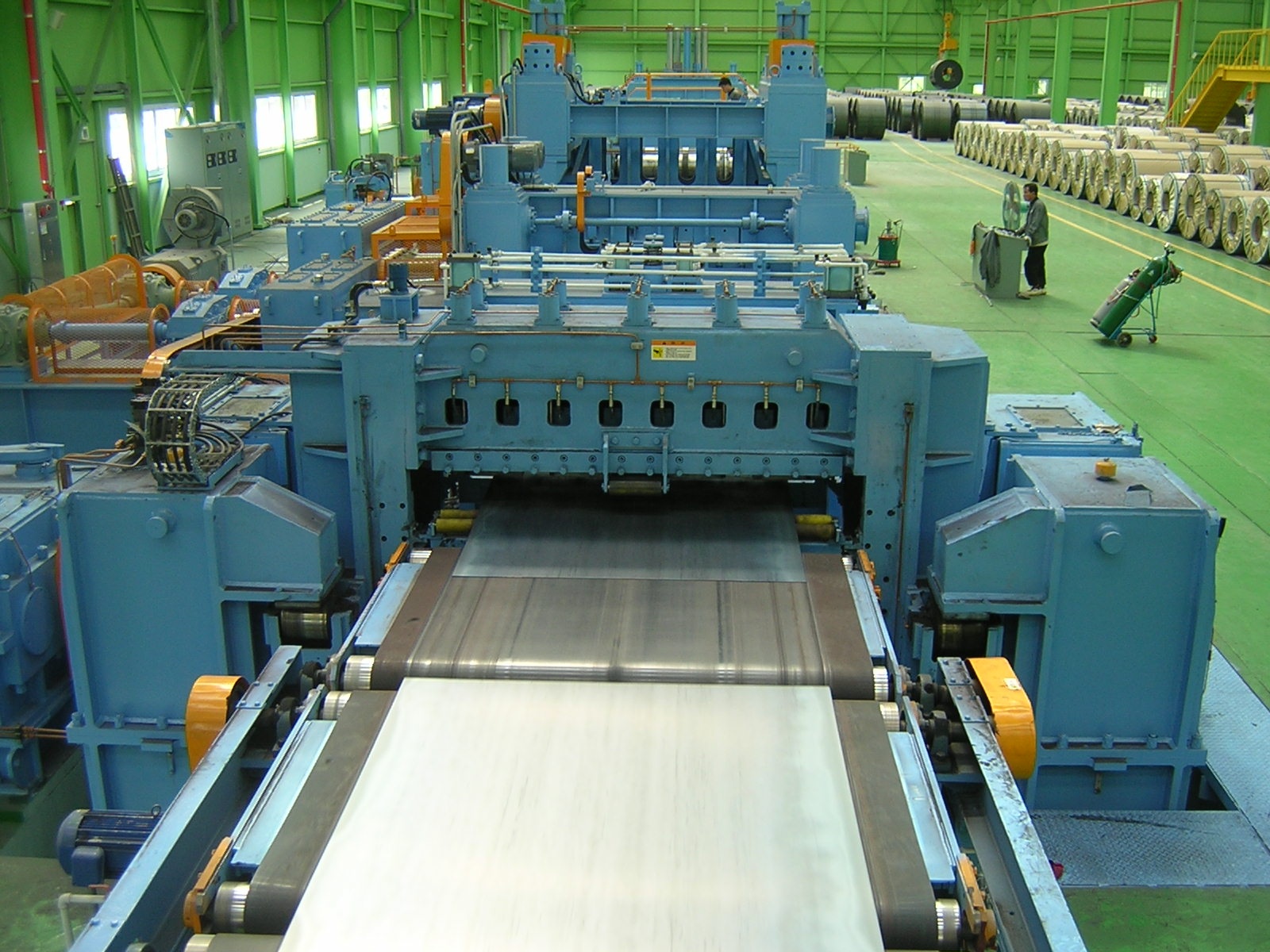 High Precision Leveling ±1mm/m Stainless Steel Coil Uncoiling Leveling Shearing Line