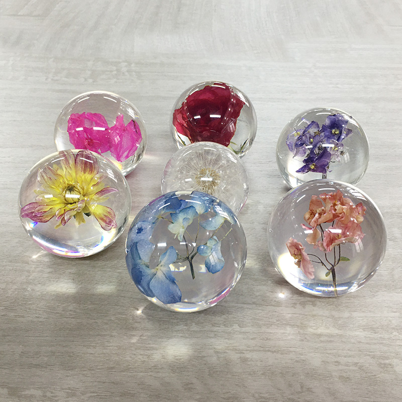 Acrylic Flower Paperweight Logo Customized For Decoration