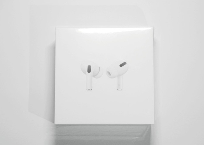High Proformence Airpods Pro New Wireless Earbuds Bluetooth 5.0 Fast Charging
