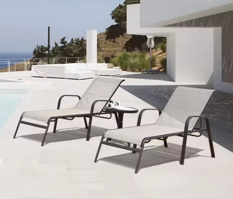 Outdoor Beach Sun Lounger with Customized Design and Foldable Feature