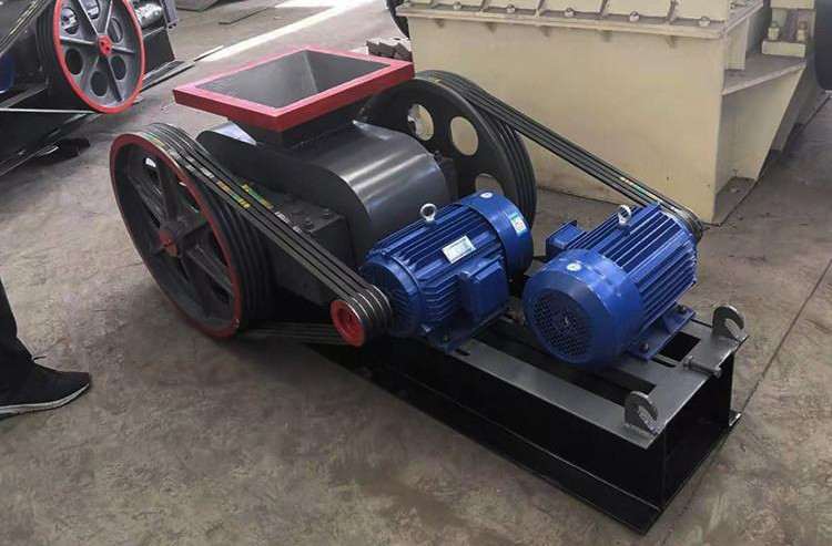 Soft Stone And Coal Teethed Double Roller Crusher Machine