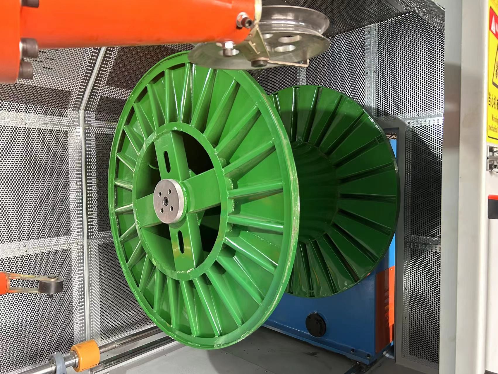 1250mm Corrugated Cable Bobbin For Wire / Cable Metal Reel Steel Drum