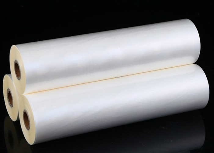 18 Micron Matte BOPP Thermal Adhesive Film for Paper Lamination Processing Type Multiply Extrusion Length 200-3600m