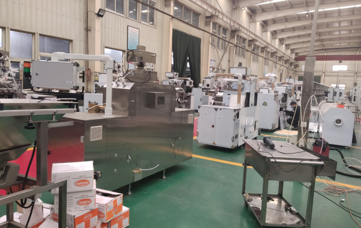 Capacity Running Speed 0-8rpm Vacuum Softgel Encapsulating Machine With 14 To 32 Plungers