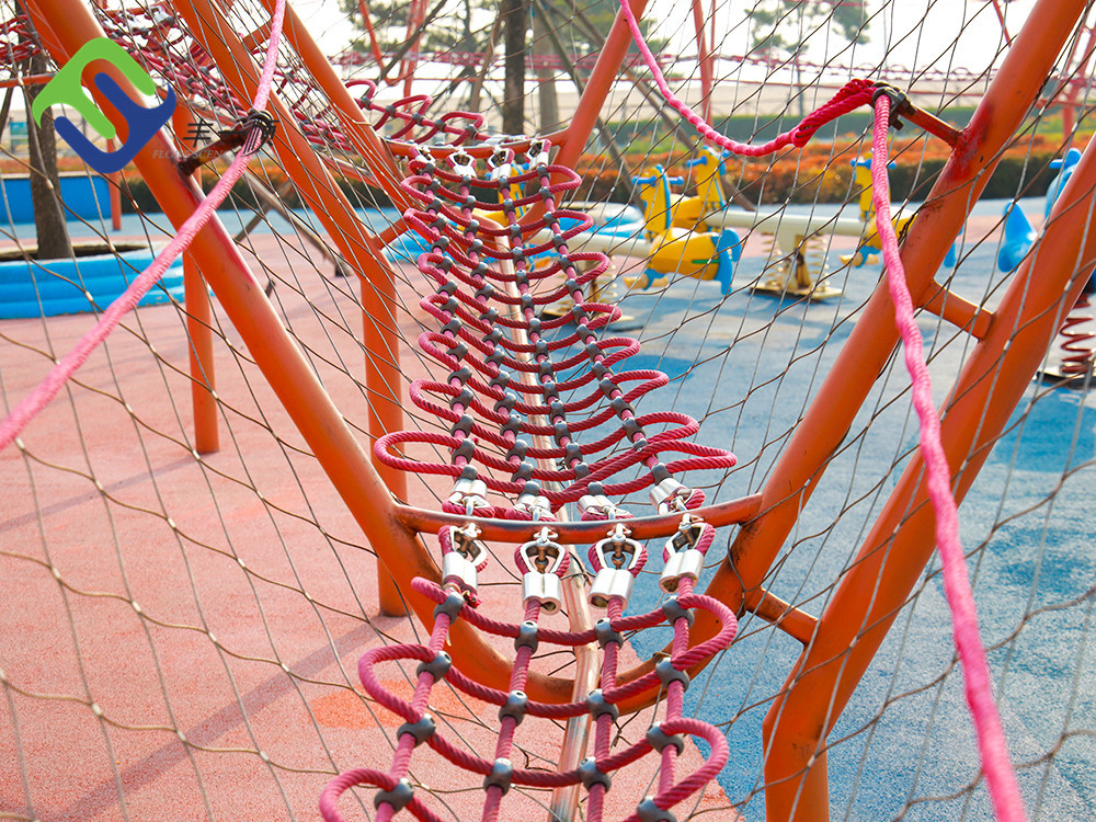 Triangle Large Playground Climbing Net Polyester Combination Rope SGS Certificated