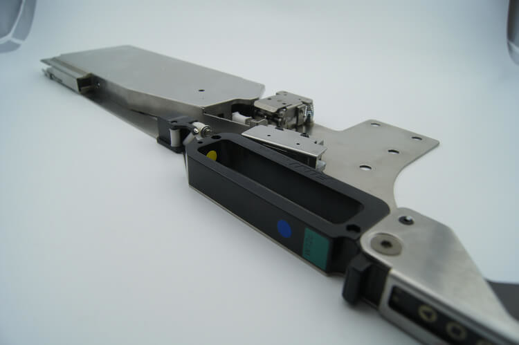 Rustproof W32F SMT Feeder FUJI NXT For Mounting Machine