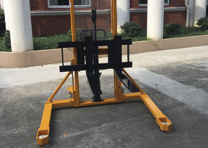 Adjustablemanual Hydraulic Pallet Stacker , Straddle Stacker Forklift High Efficiency