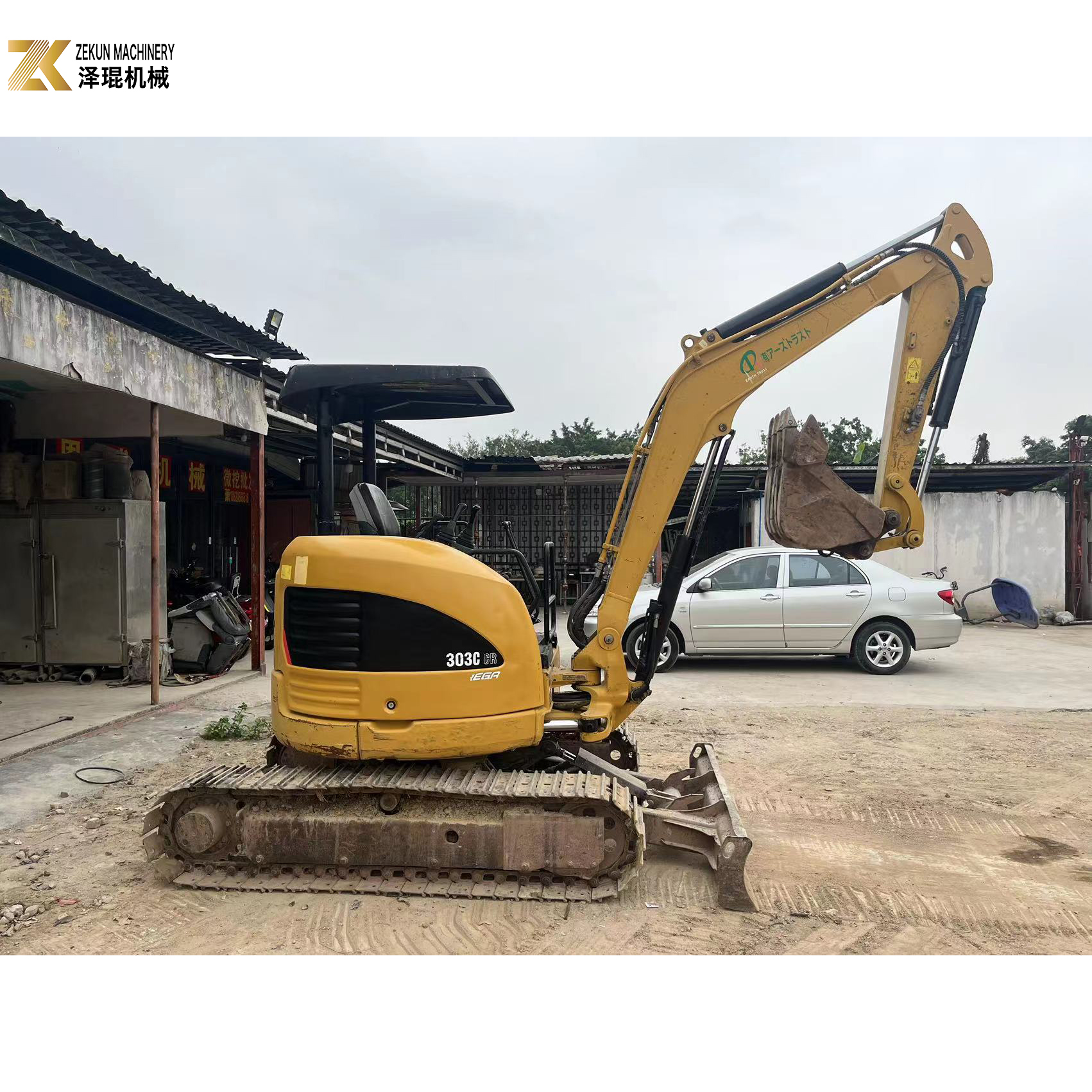 Manual Control CAT 303 Excavator with CATERPILLAR Hydraulic Cylinder and Diesel Engine