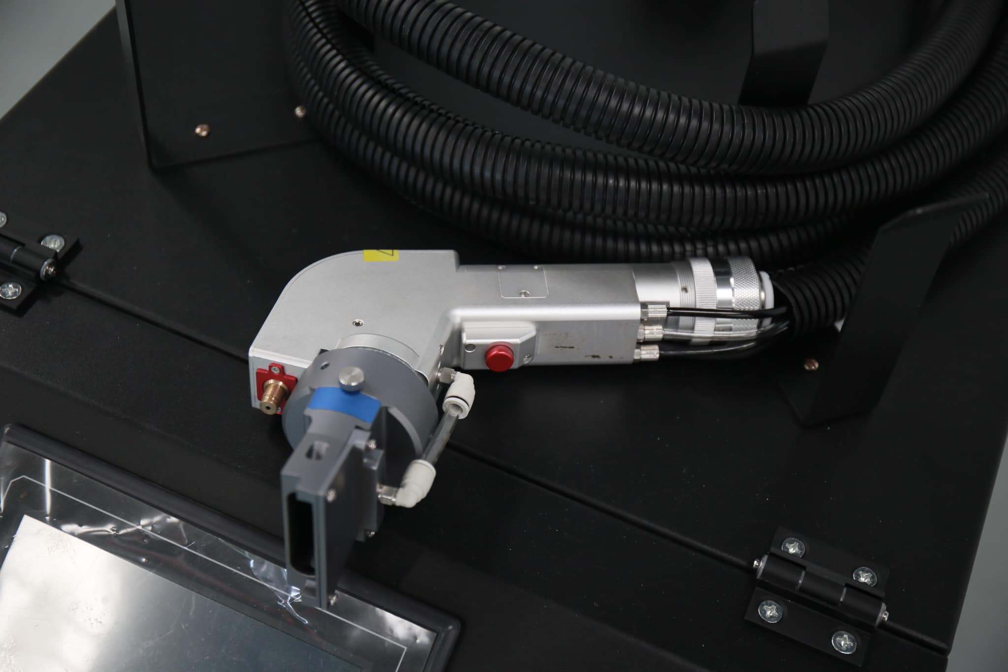 100w 200w 300W Handheld Raycus Max IPG JPT Metal Steel Iron Fiber Laser Cleaner for Rust Removal and Paint Cleaning