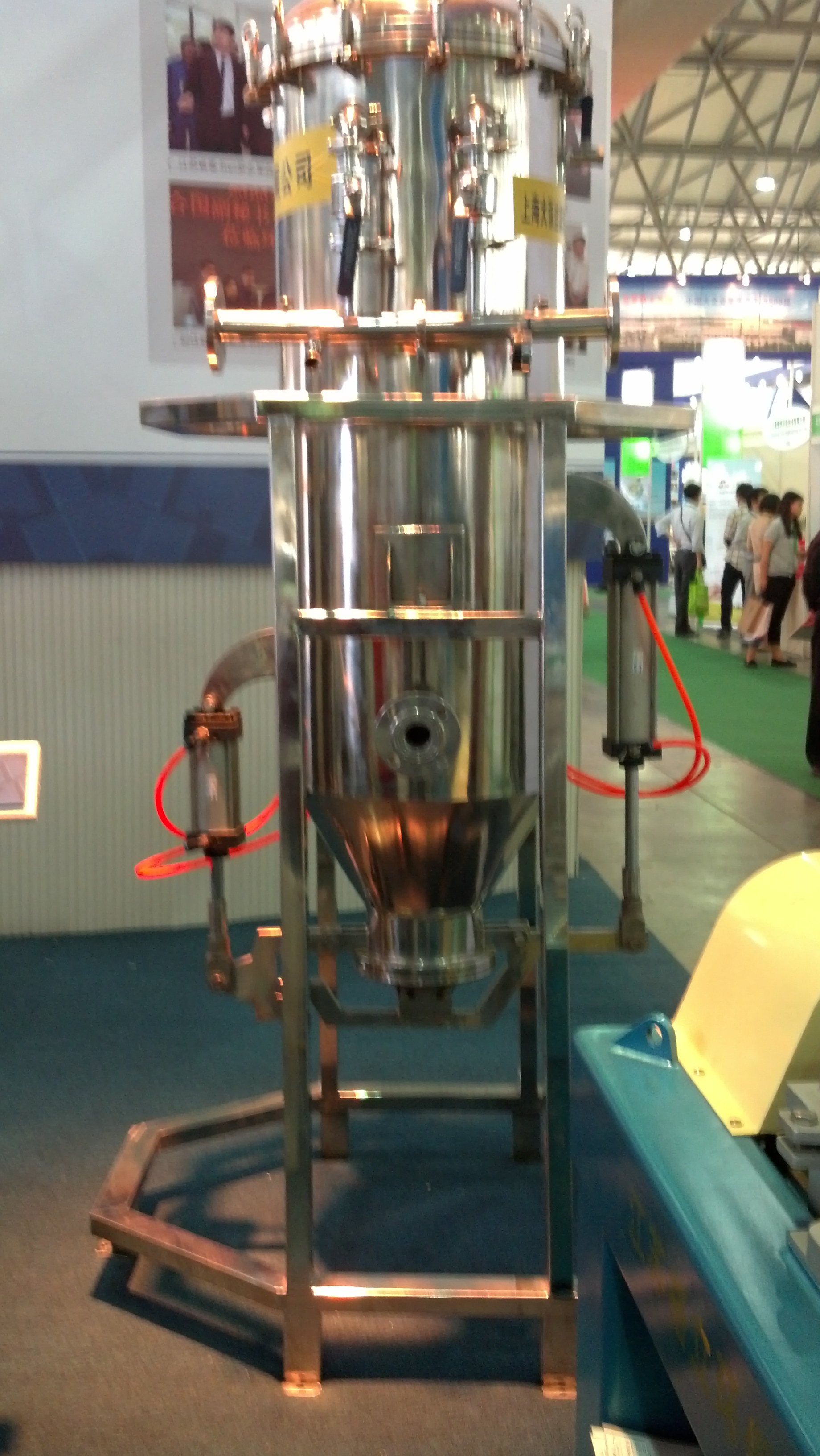 Industry Stainless Steel Candle Filter Machine for Water Treatment Capacity 500L-2000L