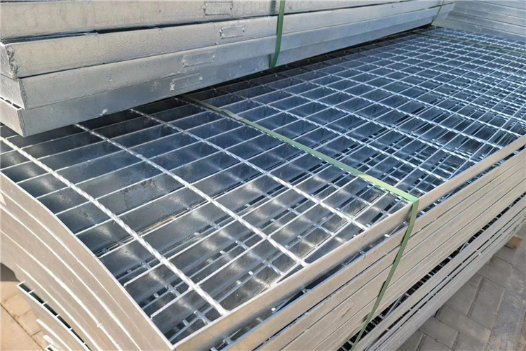 Plain Galvanized Serrated Bar Grating Rectangular Or Round Shape