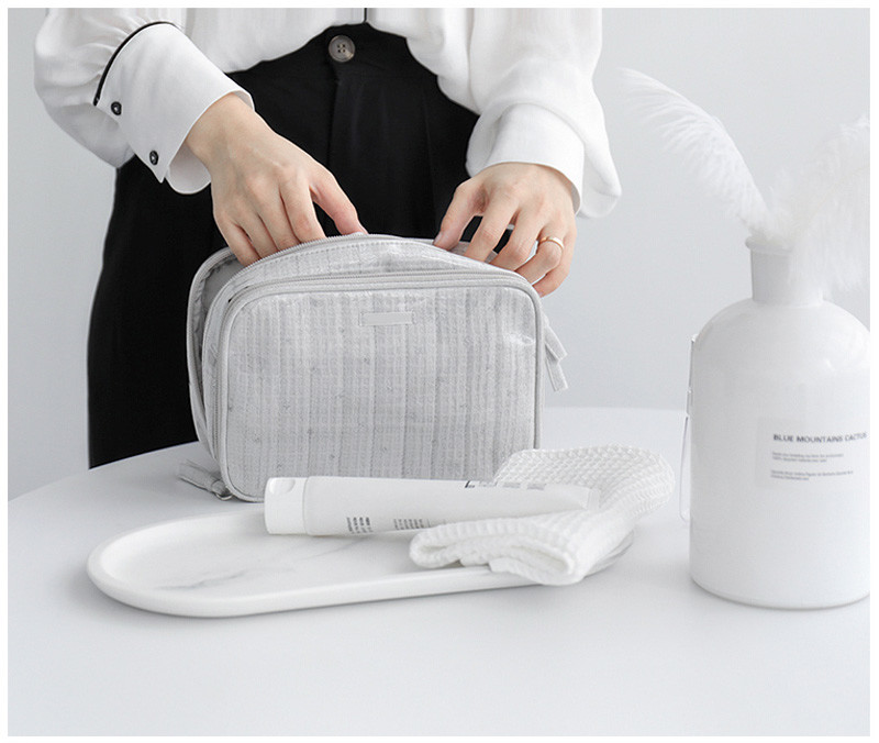 Polyester Waterproof Magic PVC Cosmetic Bag For Ladies
